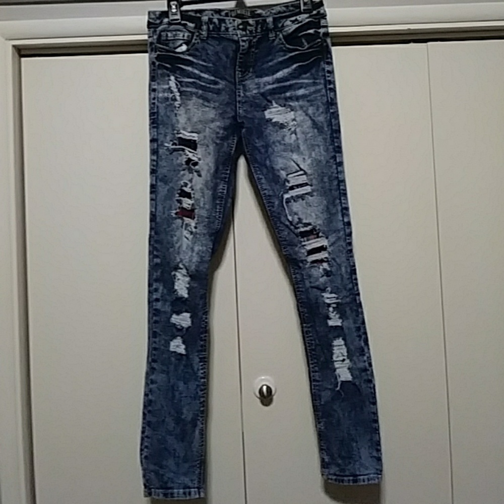 PREMIERE | Distressed Plaid Jeggings NWOT